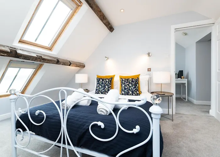 Waimea - Sea Views South Bay Free Parking