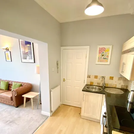 Waimea - Sea Views South Bay Free Parking *