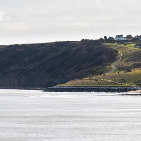 Waimea - Sea Views South Bay Free Parking